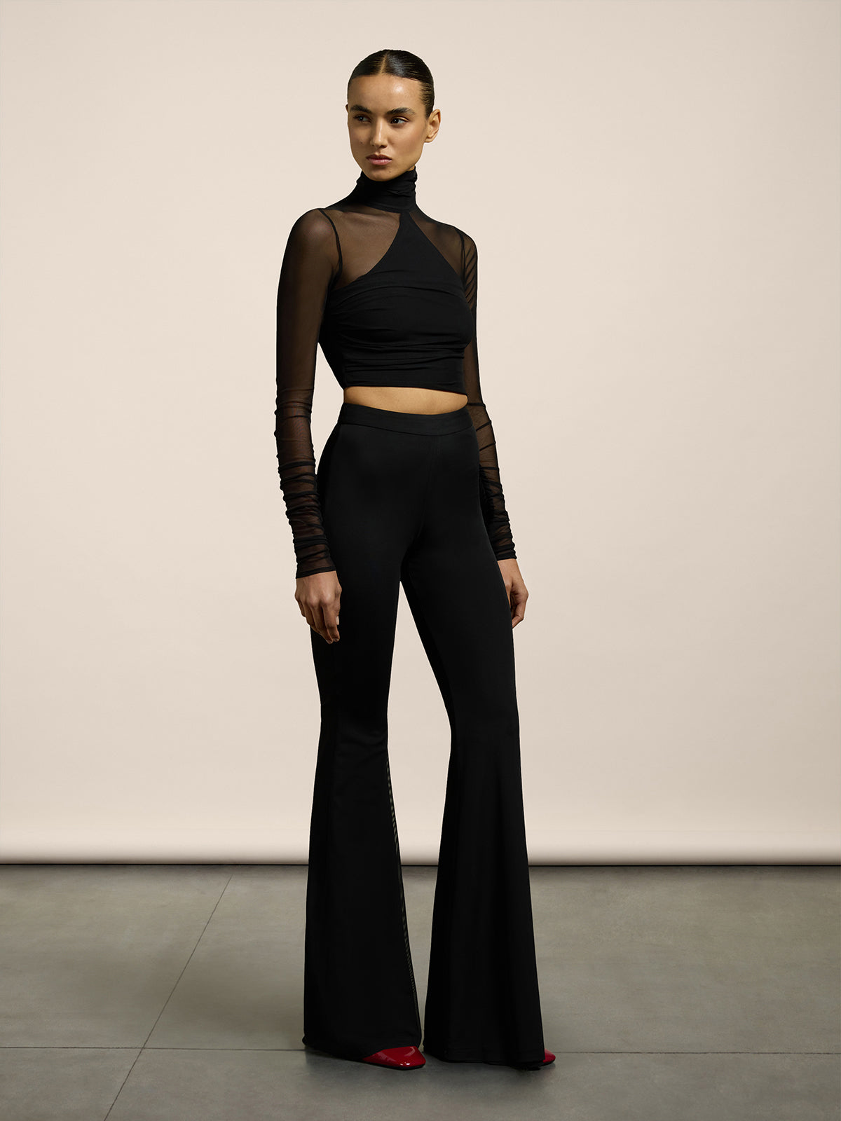 BLACK TOP