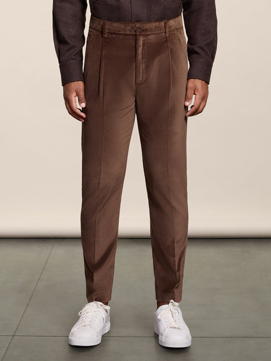 REGULAR FIT VELVET CHINO PANTS WITH ONE PLEAT COFFEE - COFFEE - Check Active | Pence 1979
