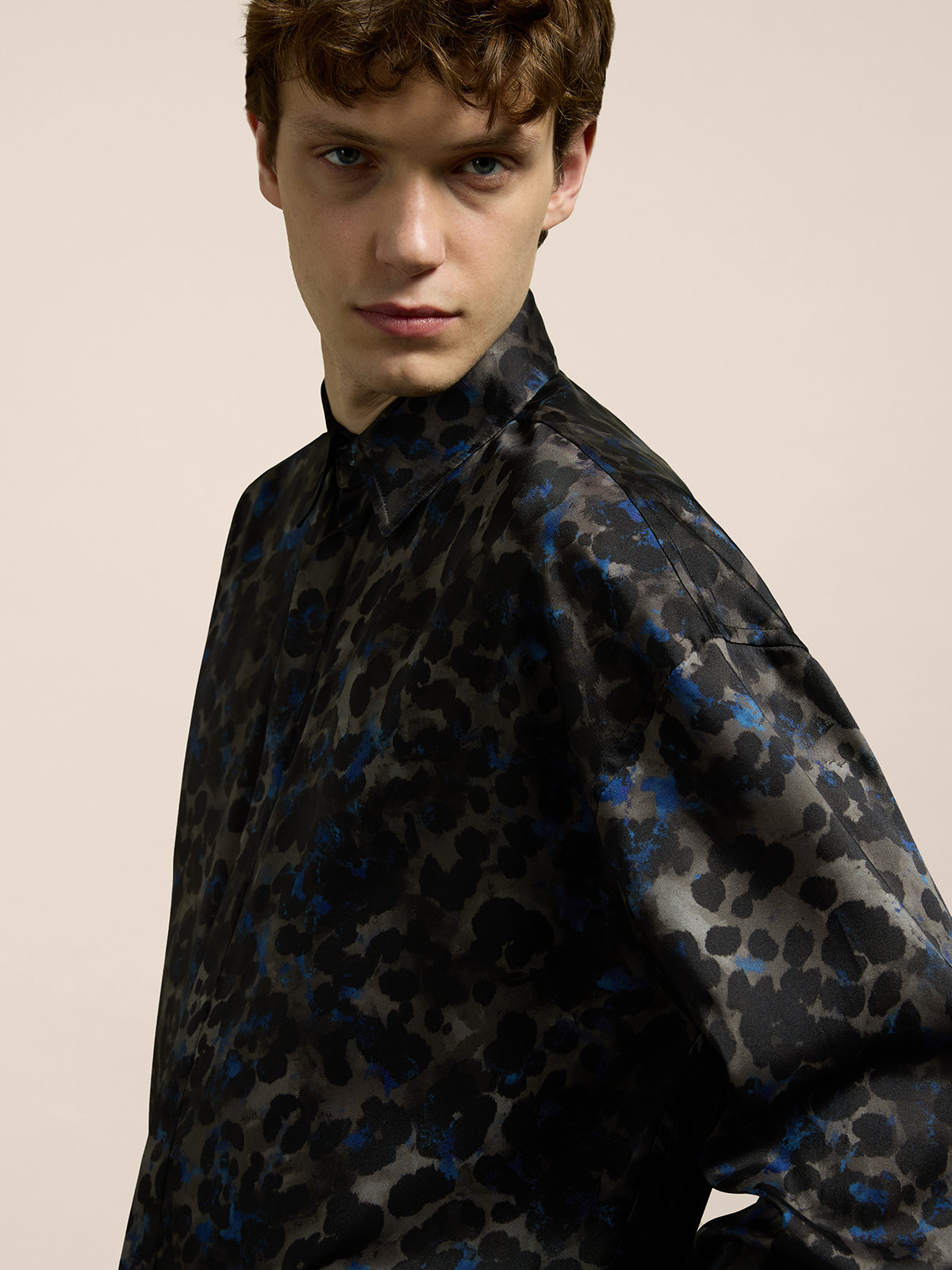 LEO PRINT SHIRT