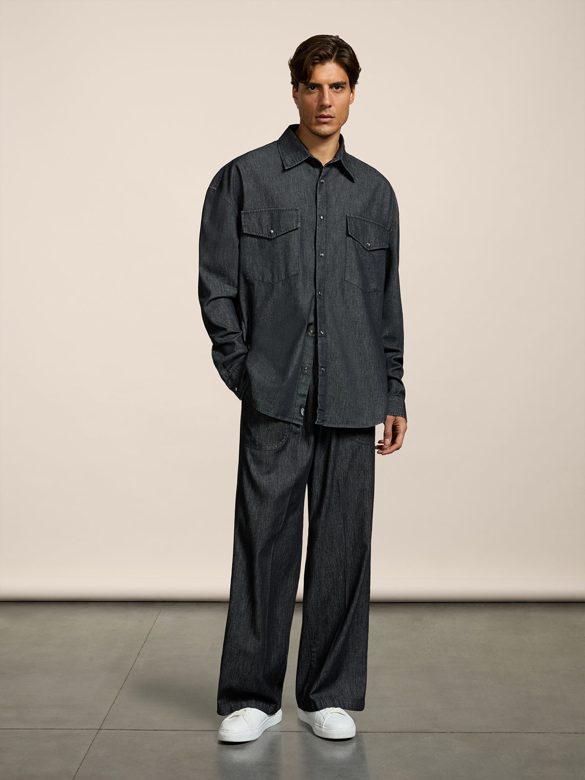 MEN'S SHIRT OVER FIT WITH FLAP POCKETS LONG SLEEVES BLACK