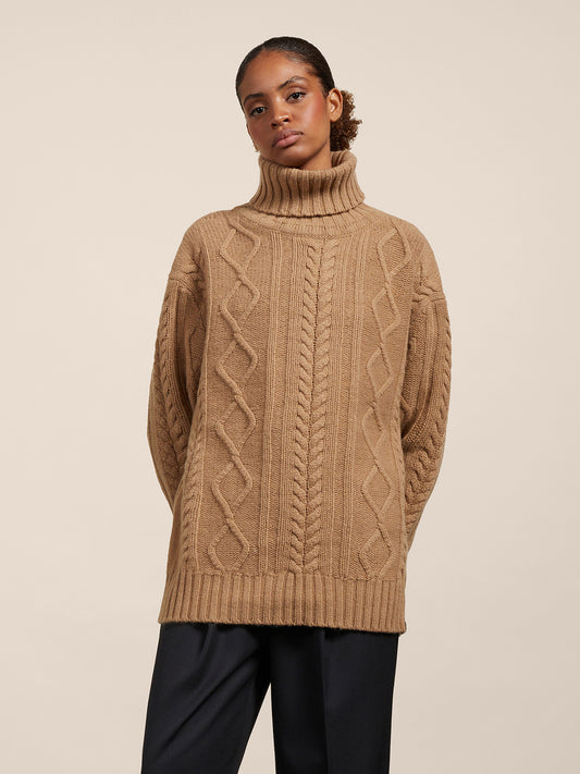 TURTLE NECK SWEATER - BEIGE - Archive | Pence 1979