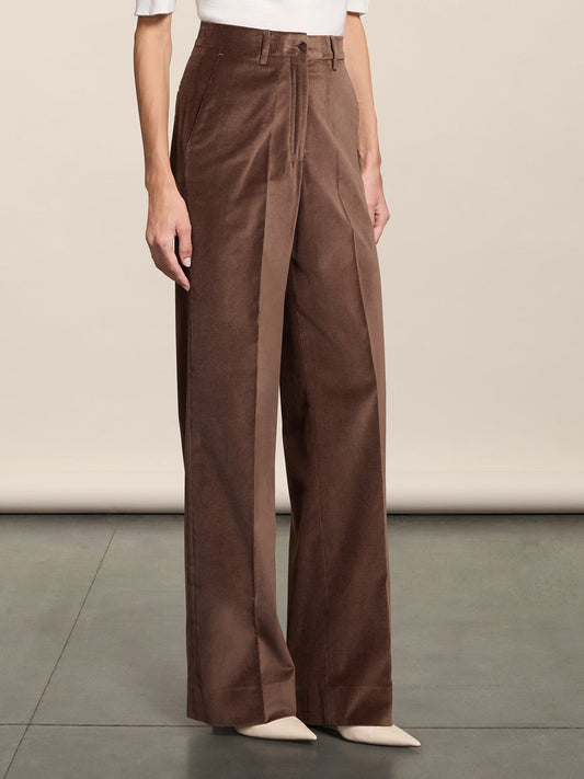 WIDE COFFEE VELVET TROUSERS WITH FRONT-HIP POCKETS - COFFEE - Check Active | Pence 1979