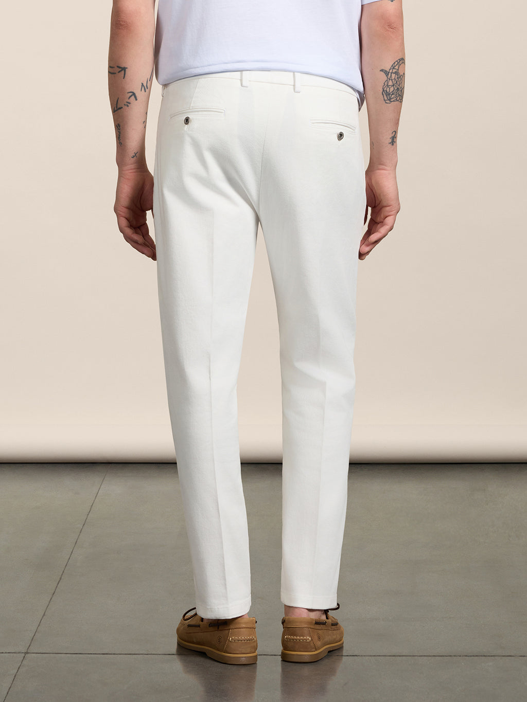 REGULAR-FIT CHINO TROUSERS IN WHITE COMFORT DENIM - PURE WHITE  - Check Active | Pence 1979