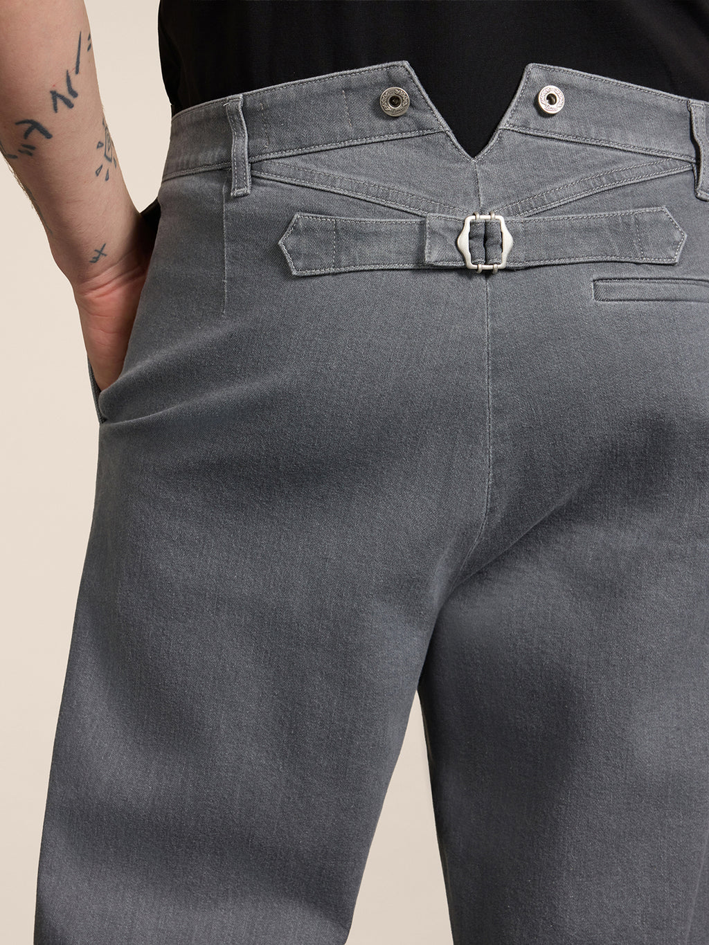 RELAXED-FIT TROUSERS IN MEDIUM GREY COMFORT DENIM - LONDON GREY - Check Active | Pence 1979