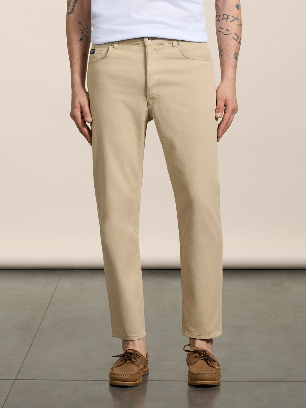 CARROT FIT TROUSERS IN COLONIAL TENCEL COTTON - COLONIAL - Check Active | Pence 1979
