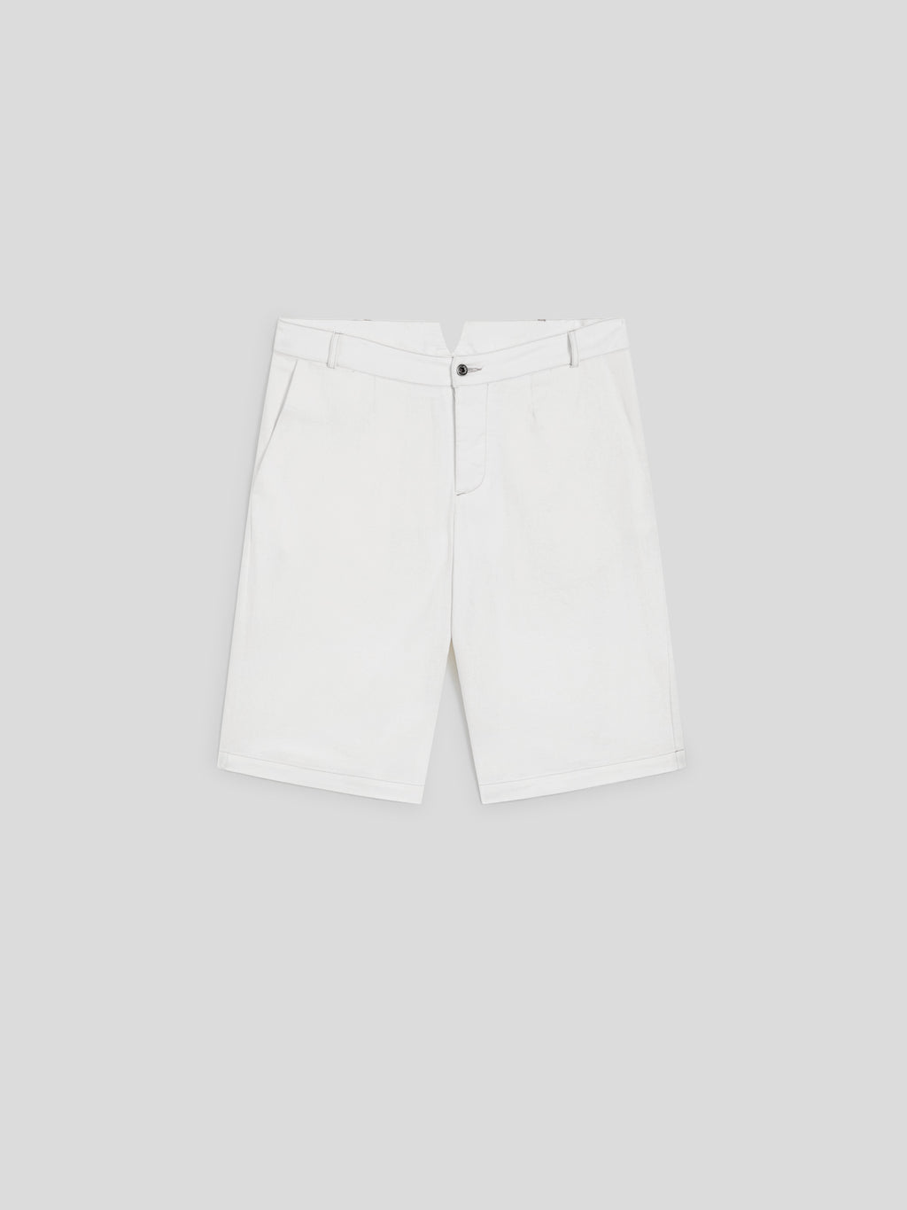 RELAXED-FIT BERMUDA SHORTS IN WHITE COMFORT DENIM WITH WORKER DETAILS - PURE WHITE - Men′s Bottomwear | Pence 1979