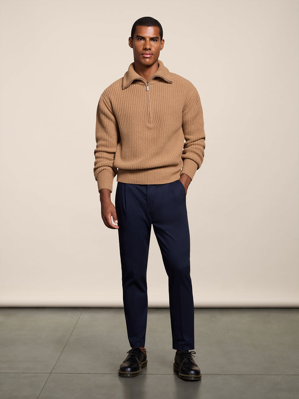 REGULAR FIT CHINO PANT WITH SINGLE PLEAT BLUE NAVY - BLUE NAVY - Check Active | Pence 1979