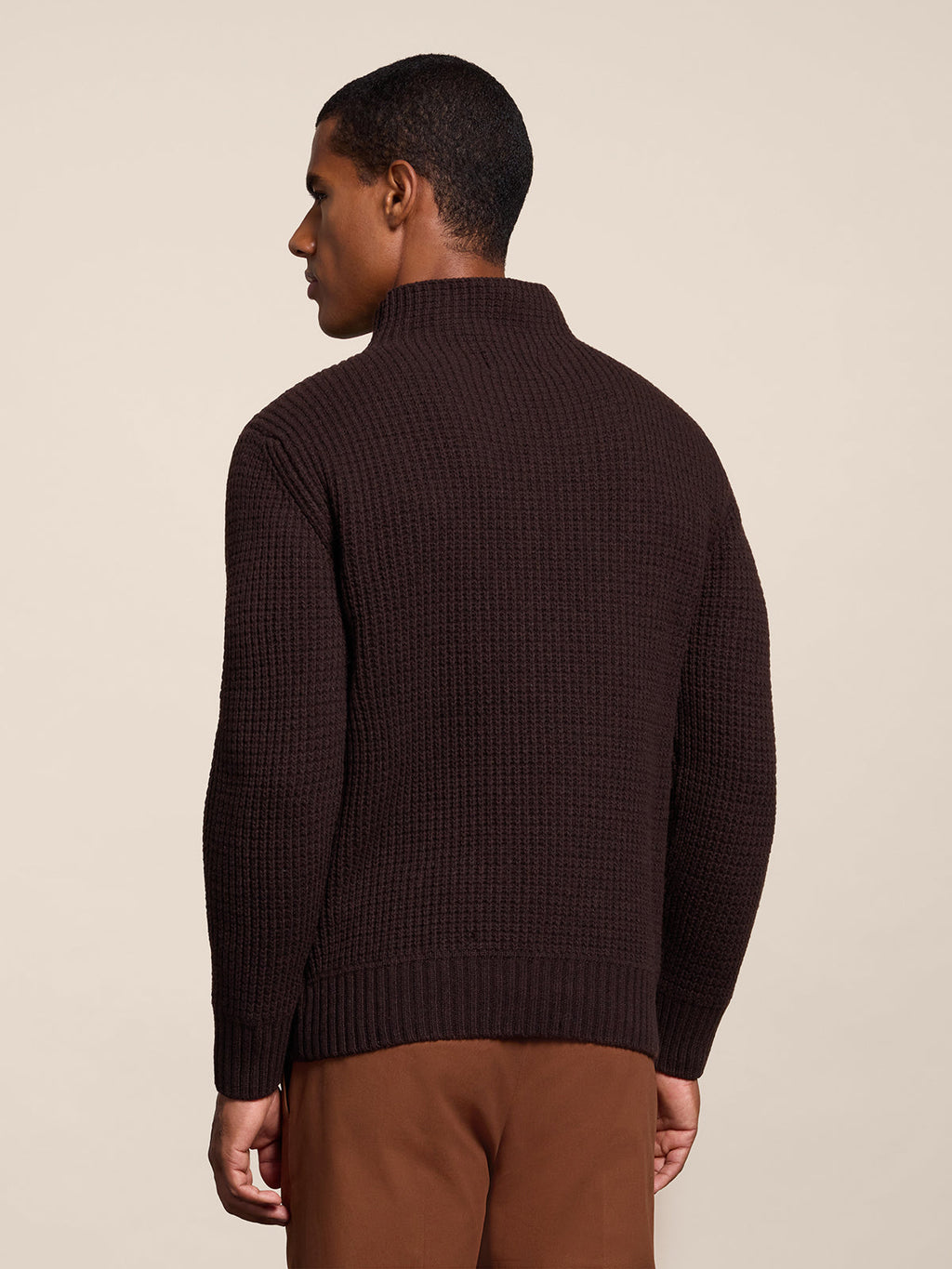 REGULAR FIT CRATER-NECKLINE MAHOGANY WOOL SWEATER IN CORN STITCH - MAHOGANY - Check Active | Pence 1979