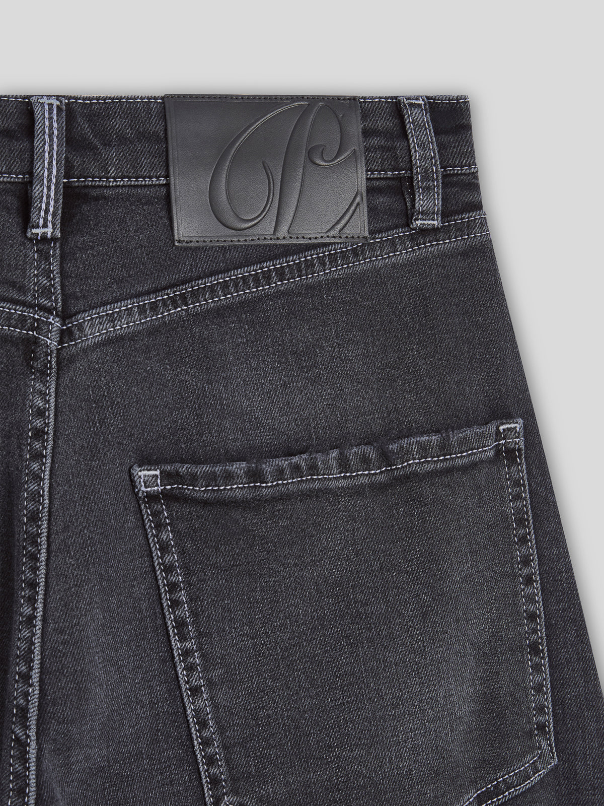 CURVILINEAR DENIM