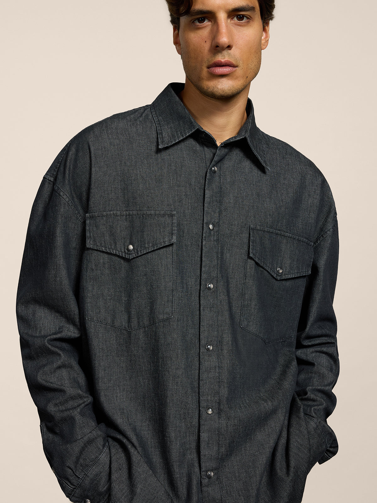 MEN'S SHIRT OVER FIT WITH FLAP POCKETS LONG SLEEVES BLACK