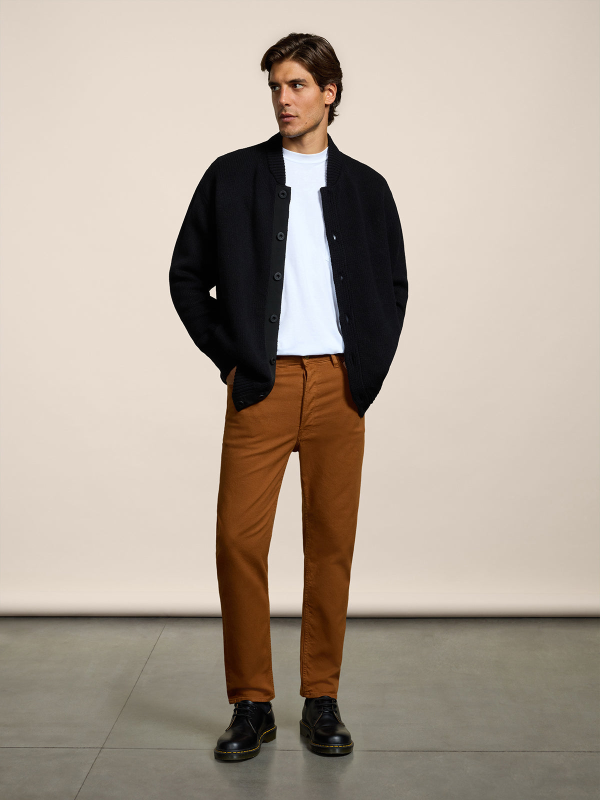 MEN'S 5 POCKET PANT IN COMFORT COTTON BULL FABRIC GARMENT DYED TOBACCO COLOR CARROT FIT