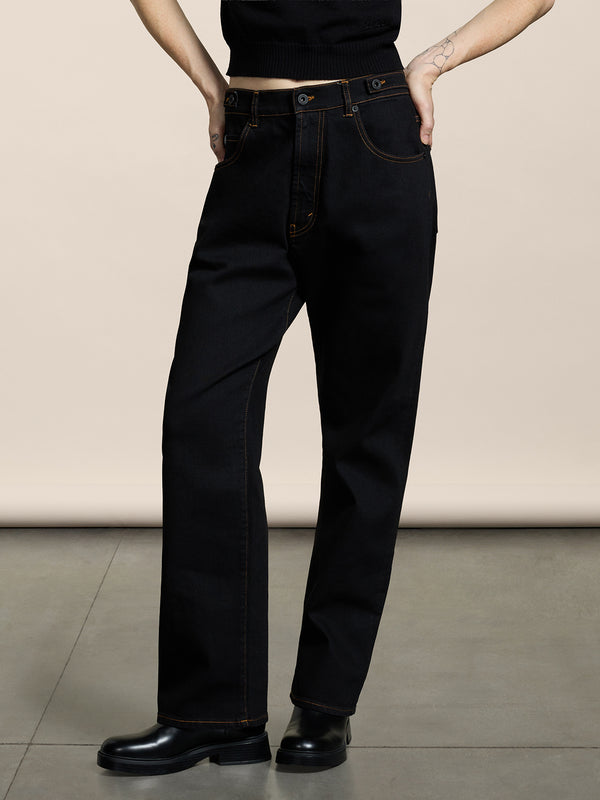 UNISEX 5 POCKET RELAXED FIT PANT IN DENIM COMFORT BLACK WITH TOBACCO STITCHING - BLACK - Men′s Bottomwear | Pence 1979