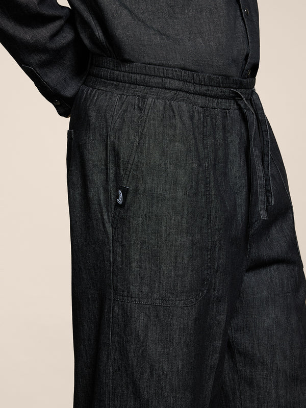 UNISEX JOGGER PANT IN CHAMBRAY OVER FIT BLACK - BLACK - Men′s Bottomwear | Pence 1979