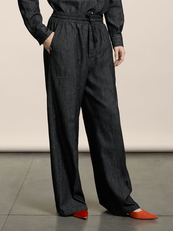 UNISEX JOGGER PANT IN CHAMBRAY OVER FIT BLACK - BLACK - Men′s Bottomwear | Pence 1979