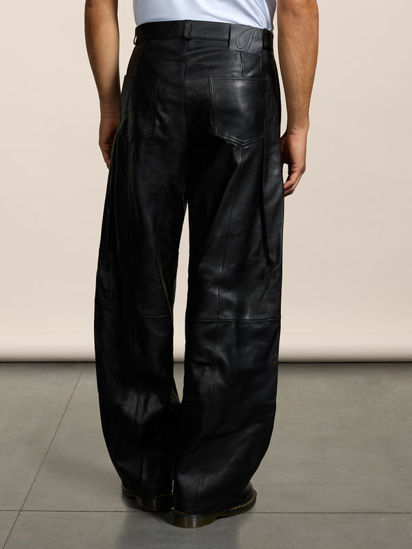UNISEX RELAXED FIT LAMB LEATHER PANT WITH DOUBLE PLEATS BLACK  - BLACK - Men′s Bottomwear | Pence 1979