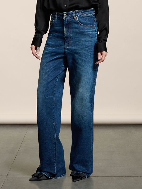 WOMEN'S 5 POCKET HIG WAIST WIDE LEG PANT IN DENIM COMFORT MEDIUM BLUE - MEDIUM DENIM BLUE - Women′s Bottomwear | Pence 1979