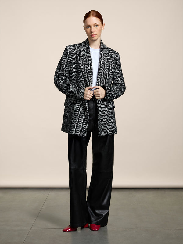 WOMEN'S DOUBLE-BREASTED PEACOAT REGULAR FIT IN BLACK AND WHITE HERRINGBONE - BLACK/WHITE HERRINGBONE - Women′s Clothing | Pence 1979