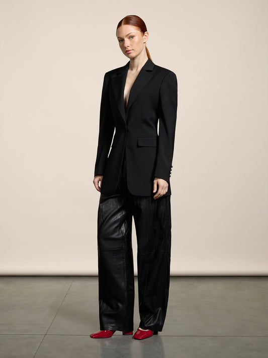 WOMEN'S SINGLE-BREASTED BLAZER WITH MIRROR LAPELS IN LIGHTWEIGHT WOOL REGULAR FIT BLACK - BLACK - Women′s Blazers | Pence 1979