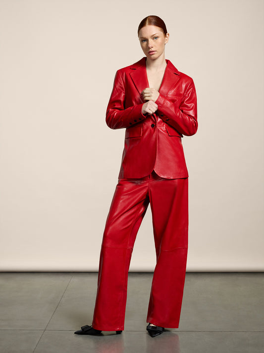 WOMEN'S SINGLE-BREASTED BLAZER REGULAR FIT IN LAMB LEATHER RED - RED - Women′s Blazers | Pence 1979