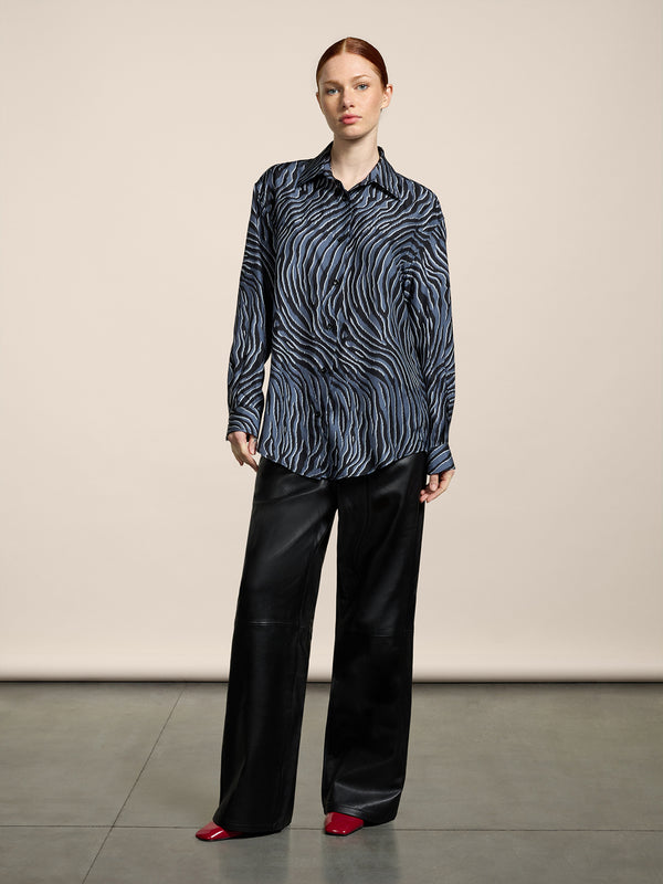 WOMEN'S OVER FIT SILK SHIRT WITH ZEBRA PRINT BLACK AND GREY  - BLACK/GREY ZEBRA PRINT - Women′s Clothing | Pence 1979