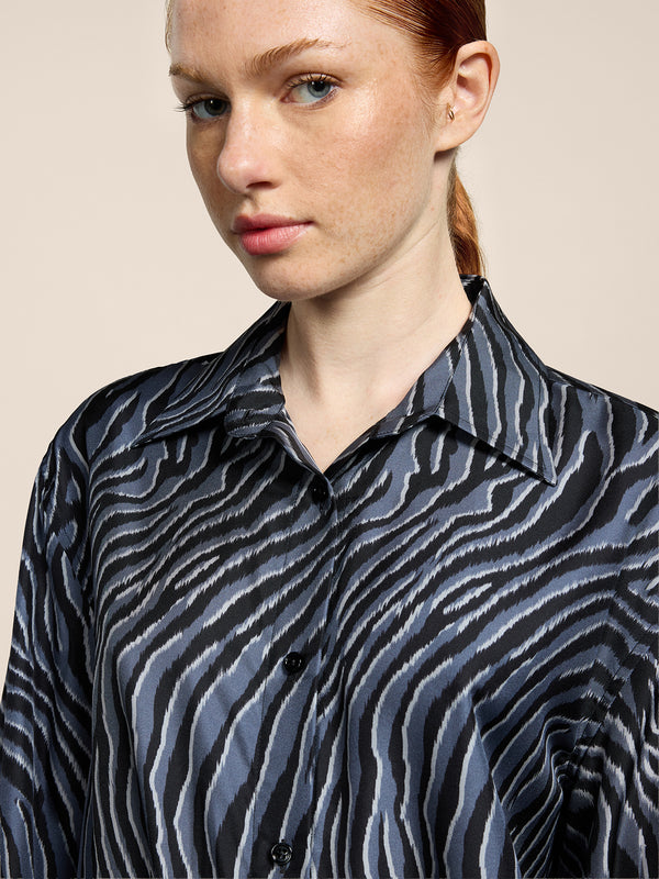 WOMEN'S OVER FIT SILK SHIRT WITH ZEBRA PRINT BLACK AND GREY  - BLACK/GREY ZEBRA PRINT - Women′s Clothing | Pence 1979