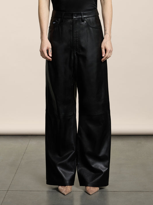 WOMEN'S 5 POCKET HIGH WAIST REGULAR FIT PANT IN LAMB LEATHER BLACK  - BLACK - Women′s Bottomwear | Pence 1979