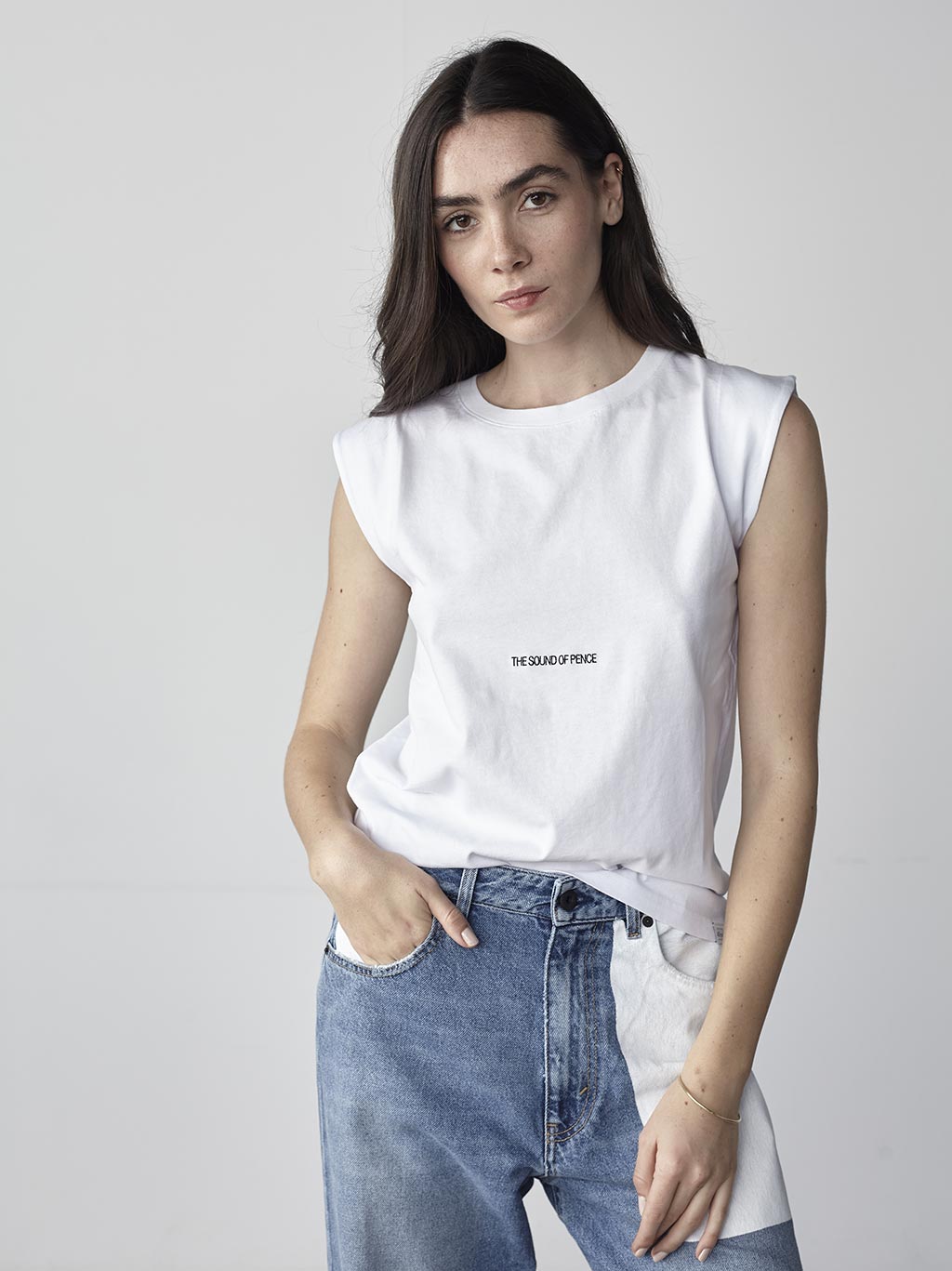 T-SHIRT WITH EMBROIDERY