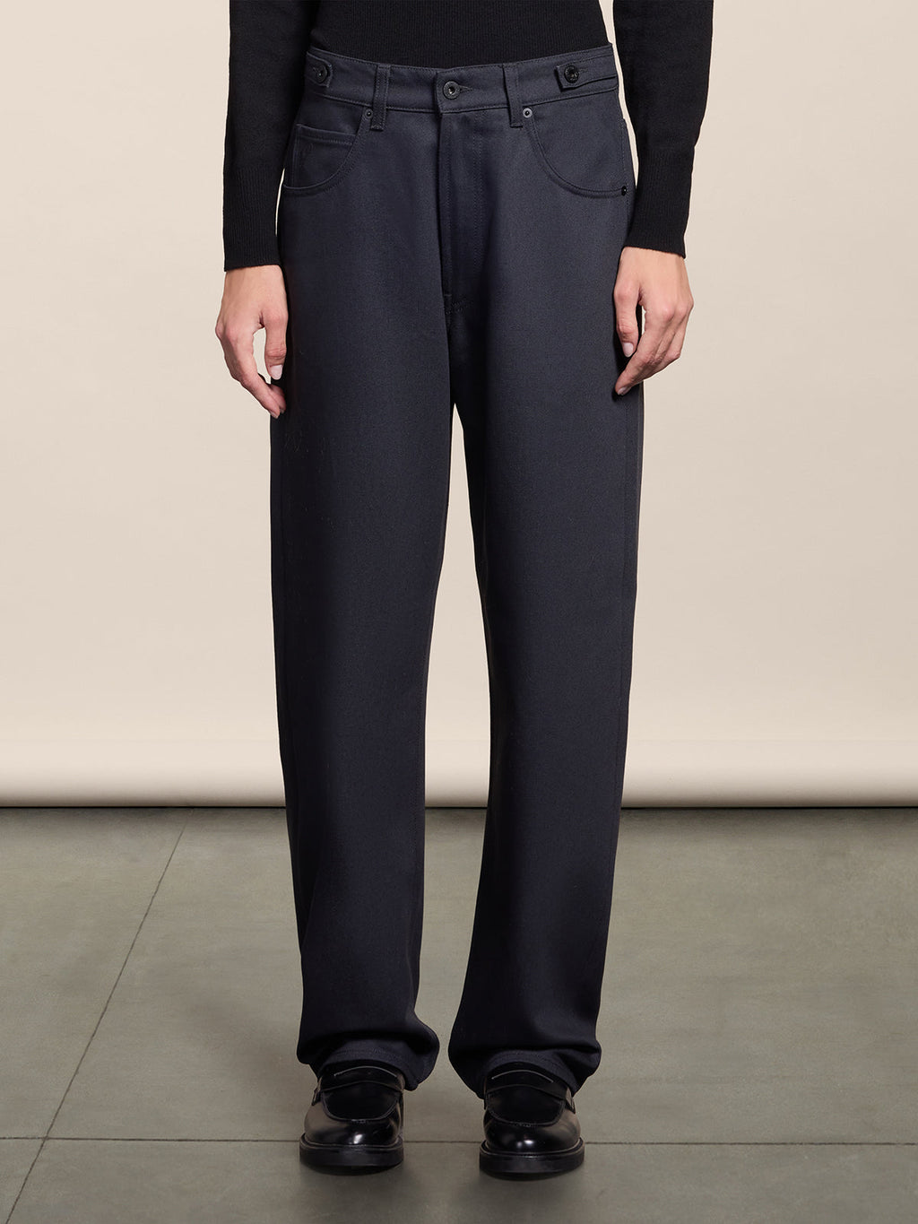 RELAXED FIT CARBON DENIM FIVE POCKET PANTS WITH ELASTIC WAISTBAND - CARBON - Check Active | Pence 1979