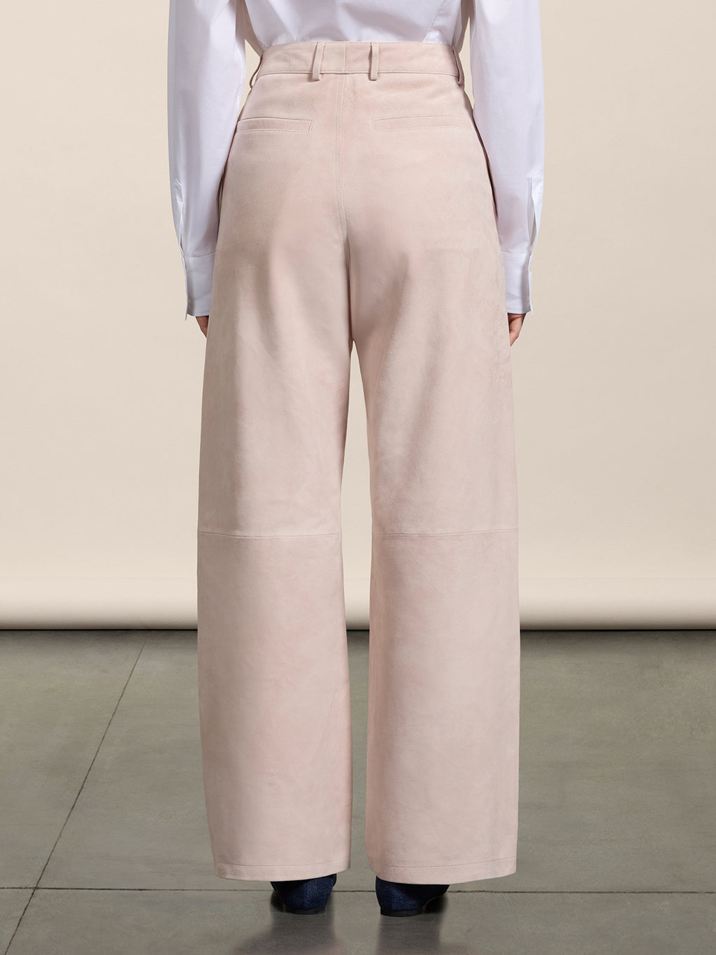 REGULAR-FIT HIGH-WAISTED TROUSERS IN PINK SUEDE - DUSTY ROSE - Check Active | Pence 1979