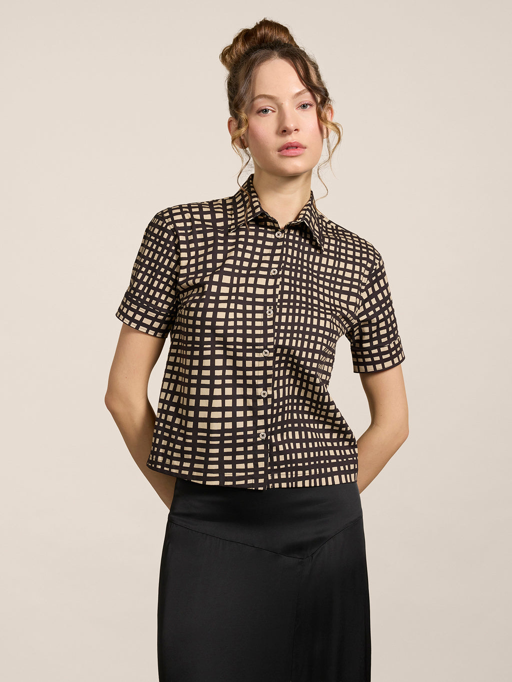 REGULAR-FIT SHORT-SLEEVED SHIRT IN SAND STRETCH POPLIN AND VICHY BLACK - SAND & BLACK VICHY  - Check Active | Pence 1979