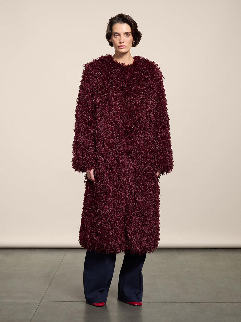REGULAR FIT PURPLE FAUX FUR ROUND NECK LINED COAT - PURPLE - Check Active | Pence 1979