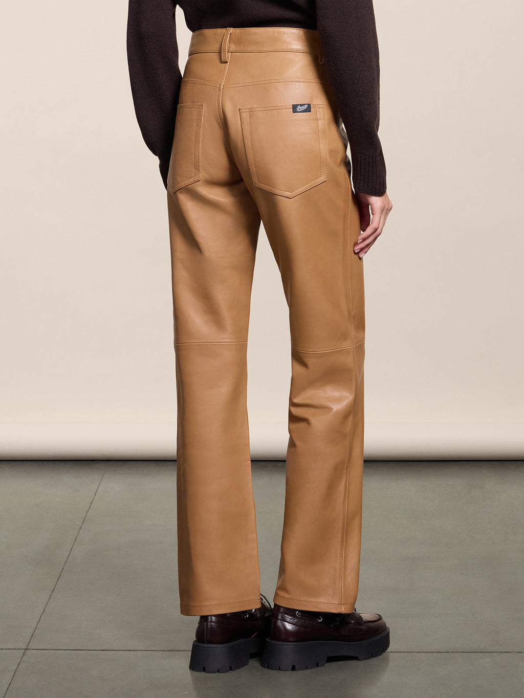 REGULAR FIT CARAMEL LEATHER FIVE POCKET PANTS - CARAMEL - Capi in Pelle Donna | Pence 1979