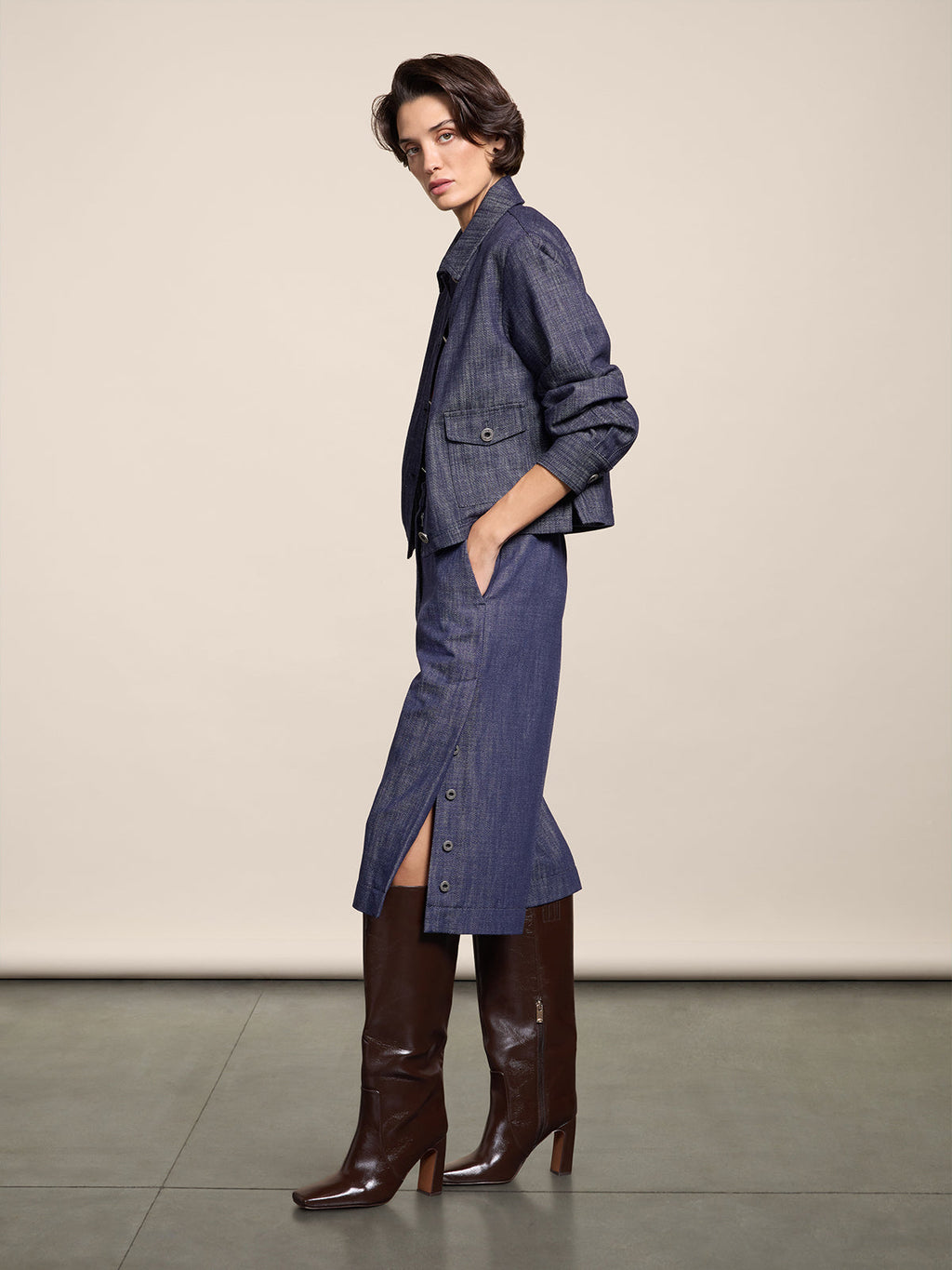 LOOSE FIT SPICY BLUE DENIM BERMUDA SHORTS WITH SIDE BUTTON OPENINGS - SPICY BLUE - Check Active | Pence 1979