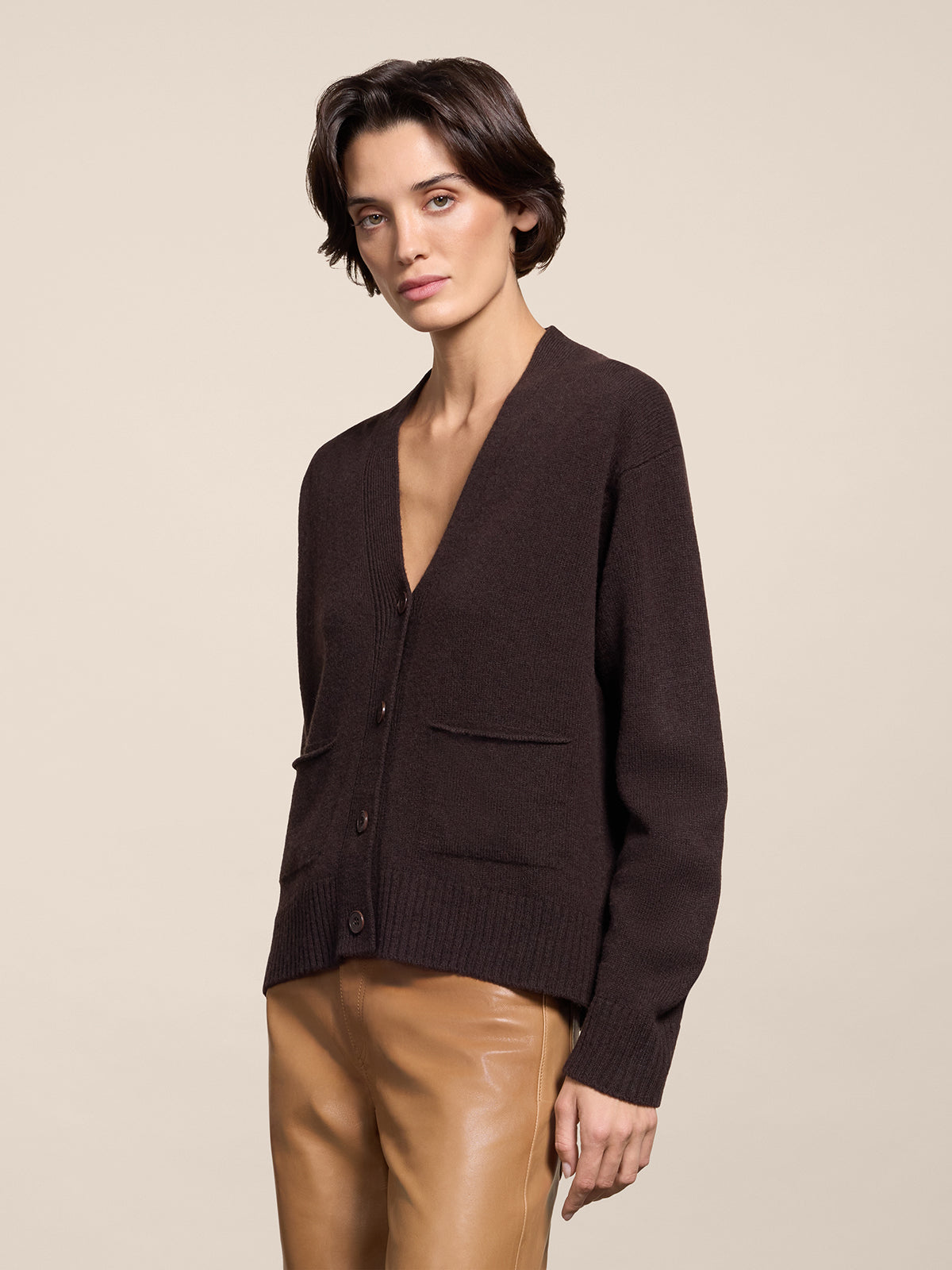 RELAXED FIT WOOL CARDIGAN MAHOGANY